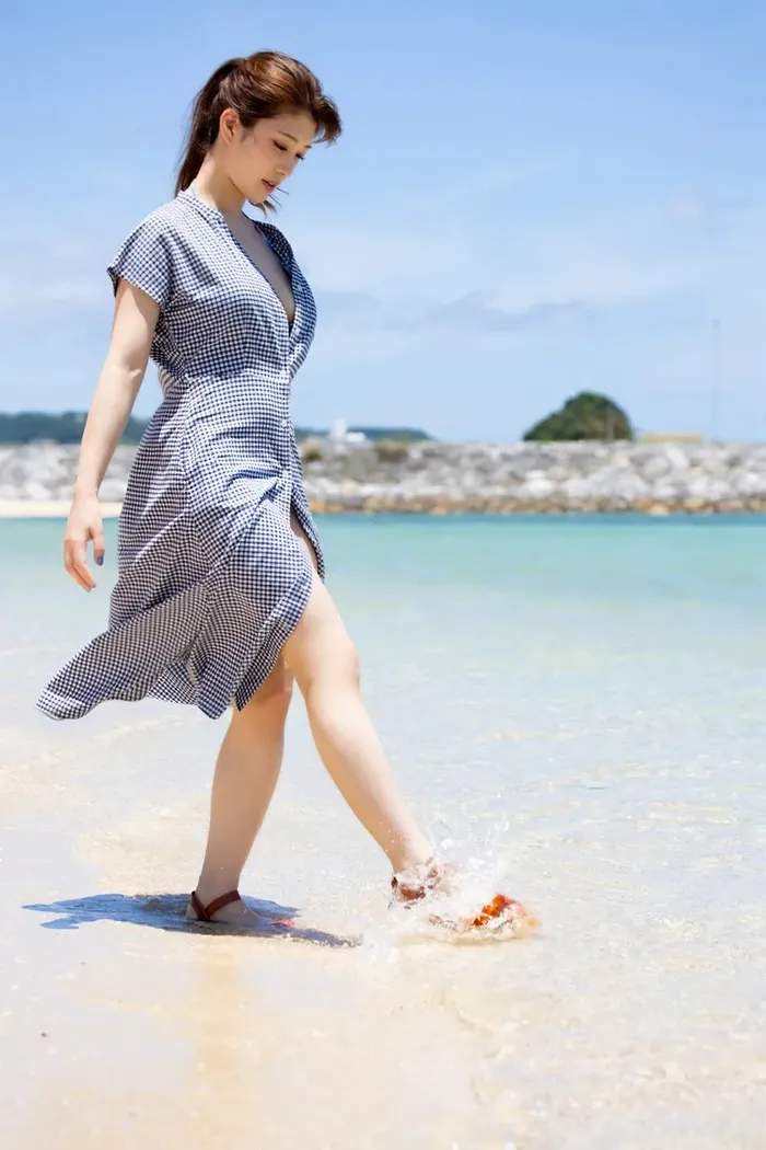 [Ariga Minaho High Quality Erotic Images 128 Photos] Beautiful married woman huge breasts actress undressing nude gravure 12th image
