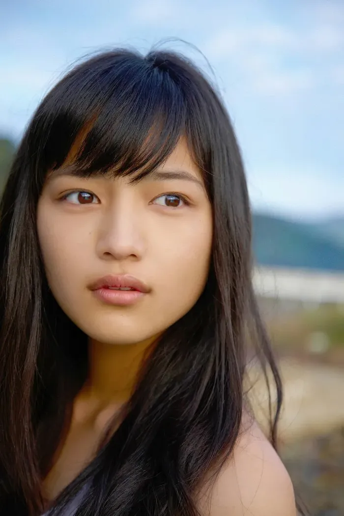[181 high-quality erotic images of Haruna Kawaguchi] The ability to serve as Taiga is the actress's precious bathing nude &amp; swimsuit gravure 4th image