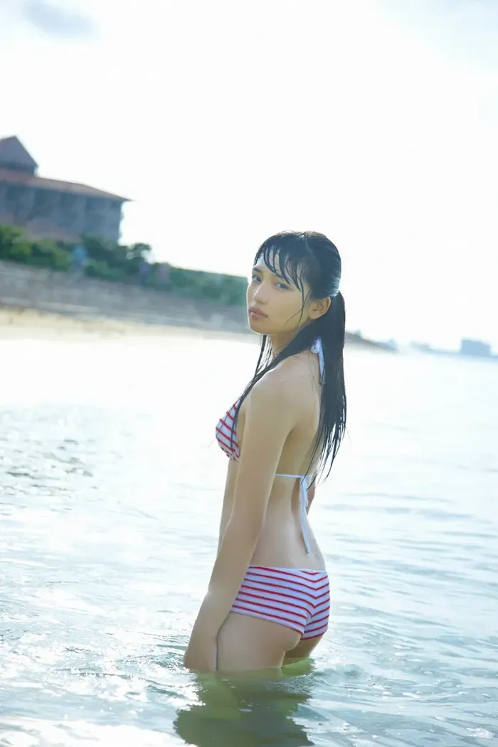 [181 high-quality erotic images of Haruna Kawaguchi] The ability to serve as Taiga is the actress's precious bathing nude &amp; swimsuit gravure 58th image