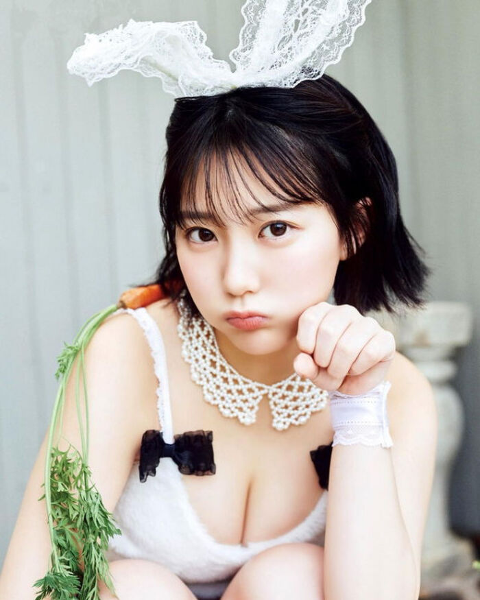 HKT48絶対的エースの巨乳美少女・田中美久(21)、谷間がセクシーな最強ボディのビキニ姿を披露ww 5th image