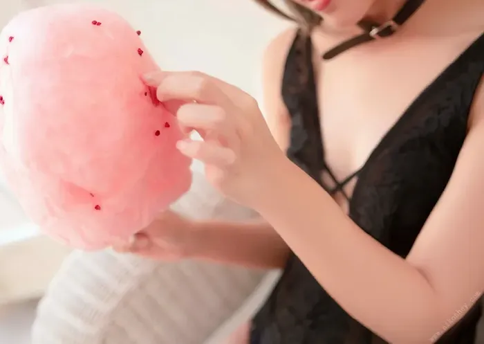 [196 Sakura Moko high-quality erotic images] B-cup idol-class beautiful girl actor's undressed nude gravure 65th image