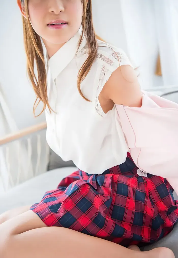 [196 Sakura Moko high-quality erotic images] B-cup idol-class beautiful girl actor's undressed nude gravure 86th image