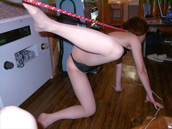 Let's determine the top of the image of the sister wearing the collar being tamed Jamaica [31 photos] 12th image