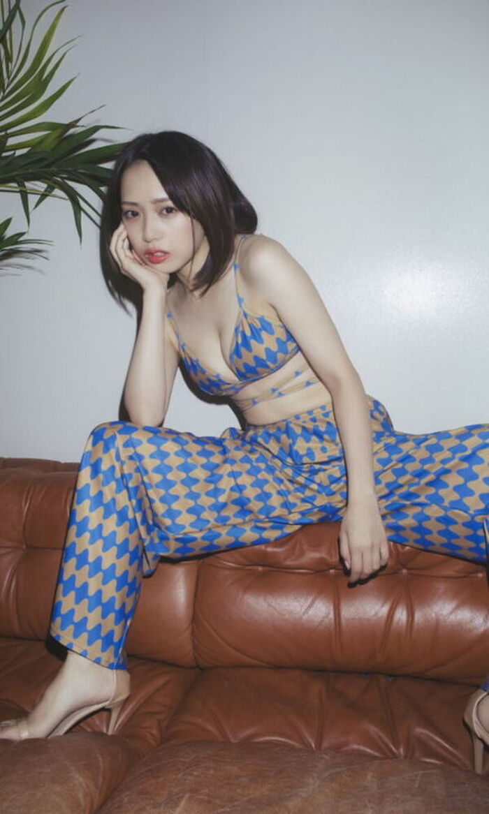 Makoto Okunaka 145 erotic images! Former idol actress' small breasts swimsuit and bare feet gravure summary 11th image