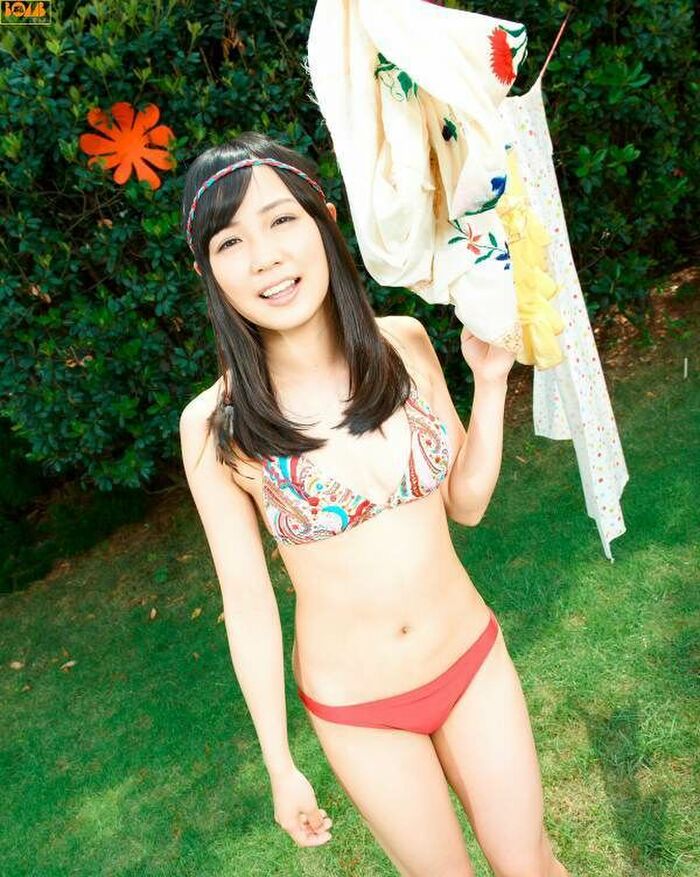 Makoto Okunaka 145 erotic images! Former idol actress' small breasts swimsuit and bare feet gravure summary 69th image
