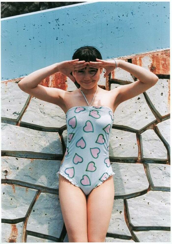 Makoto Okunaka 145 erotic images! Former idol actress' small breasts swimsuit and bare feet gravure summary 74th image