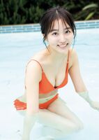 【Image】Active music college student of transcendent purity, first swimsuit gravure ban lifted WW Hanako Minamino shows off her first bikini appearance in "Weekly Pre"!