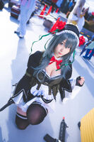 The cleavage and lower breasts of the naughty cosplay layer are too full on the verge of poroli