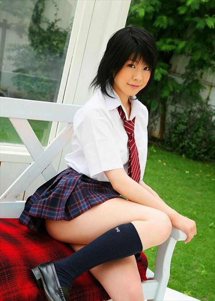I collected images of a dark-haired woman inviting me, especially erotic [30 photos] 10th image