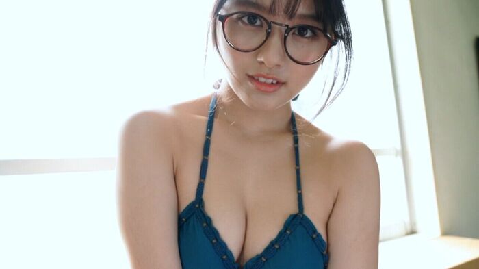'The condition of the body is the best ever' Former AKB48 Owada Minna, shocking glaring gravure is too sexy WW Weekly pre-swimsuit off-shot image is very popular! 50th image