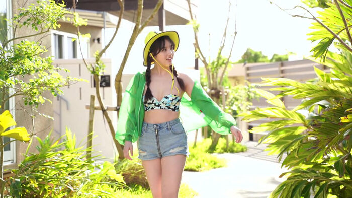 'The condition of the body is the best ever' Former AKB48 Owada Minna, shocking glaring gravure is too sexy WW Weekly pre-swimsuit off-shot image is very popular! 58th image