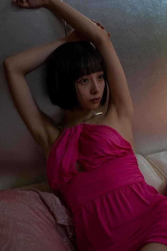 【Image】Actress Asuka Hanamura challenges bold exposure in 2nd photo book ww Advance cut of bikini swimsuit showing aside is released! 1st semi-nude cut available 5th image